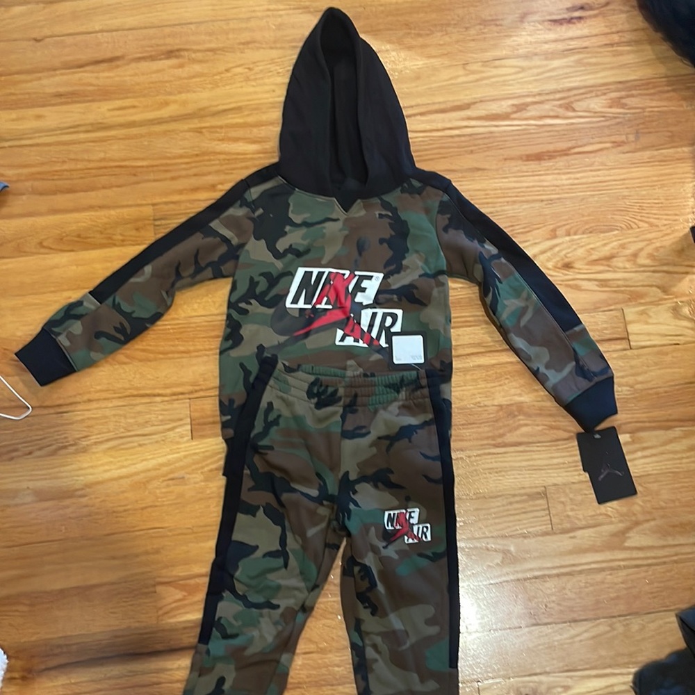 Jordan Nike sweatsuit